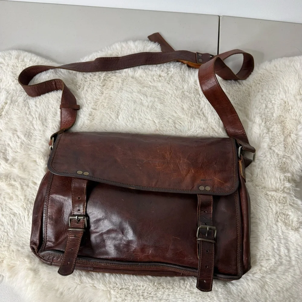 Vintage Toni Classic Brown Leather Men's Messenger Bag